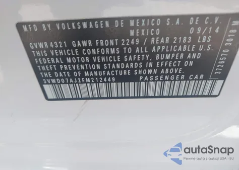 2015 Volkswagen Jetta 1.8T Se z USA, uszkodzony, nr VIN 3VWD07AJ2FM212449